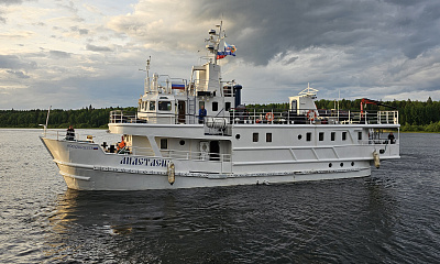 Expedition vessel Anastasia